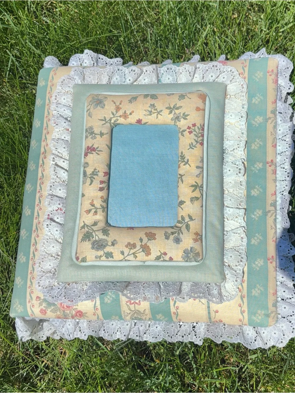 N/A vintage padded